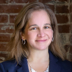 Headshot of Rebecca Pearl-Martinez